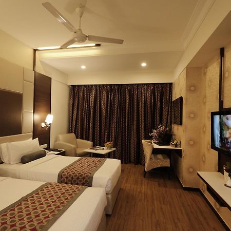 Hotel Pai Vista Mysore Eksteriør bilde