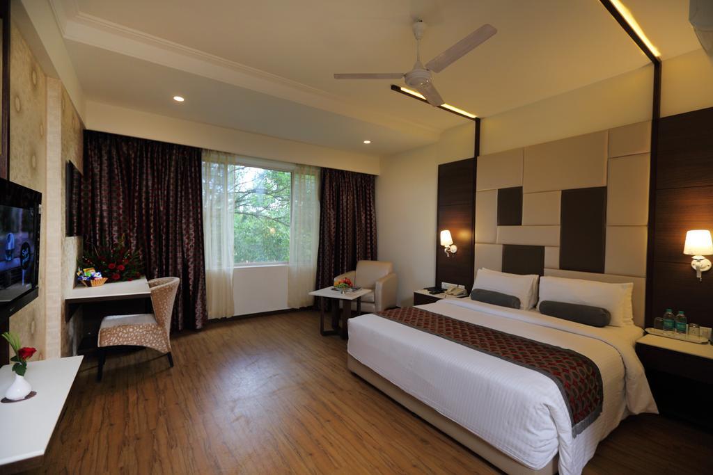 Hotel Pai Vista Mysore Eksteriør bilde