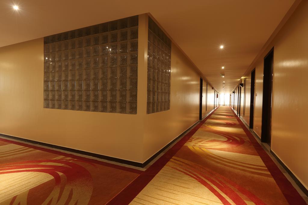 Hotel Pai Vista Mysore Eksteriør bilde